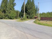 Jsme u Dětřichovské hájenky - překračujeme silnici z Kunčiny do Dětřichova.