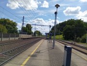 A teď už jde jen o to, jak berete turistiku. Jestli šup šup, ať už to mám za sebou a nebo jestli vám nedělá problém klábosit s kamarádama, poslouchat muziku a nebo jen tak přemýšlet o životě a čekat na nejbližší vlak.